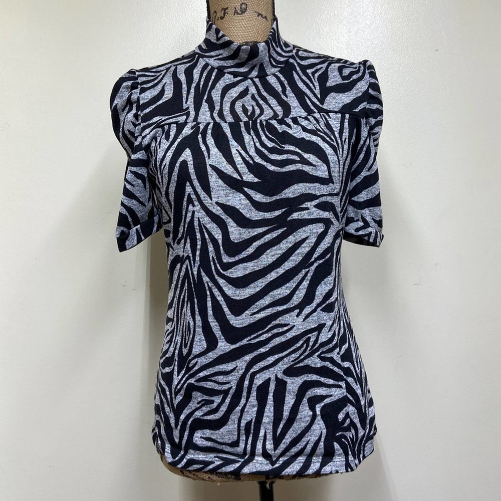 Heart & Soul Black Gray Zebra Stripe Mock Neck Top